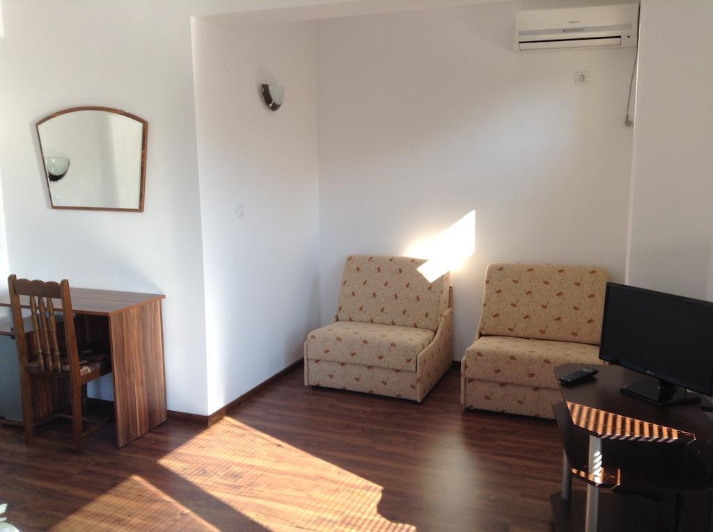 Guest House Luchi Varshets  Habitación foto