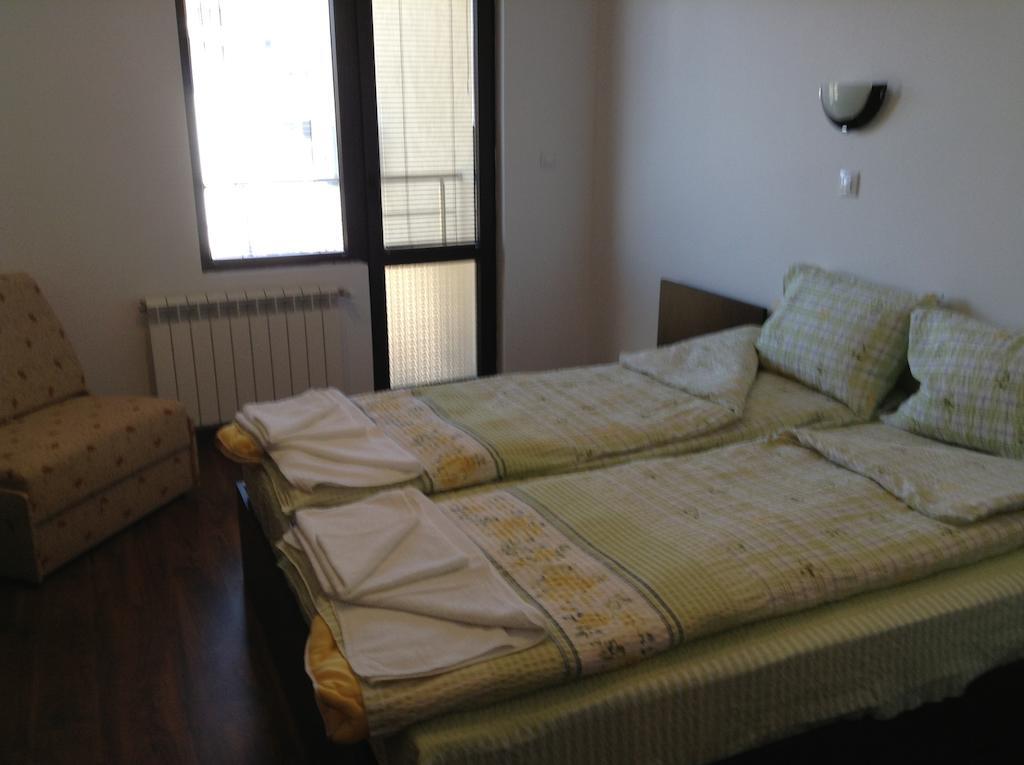 Guest House Luchi Varshets  Habitación foto