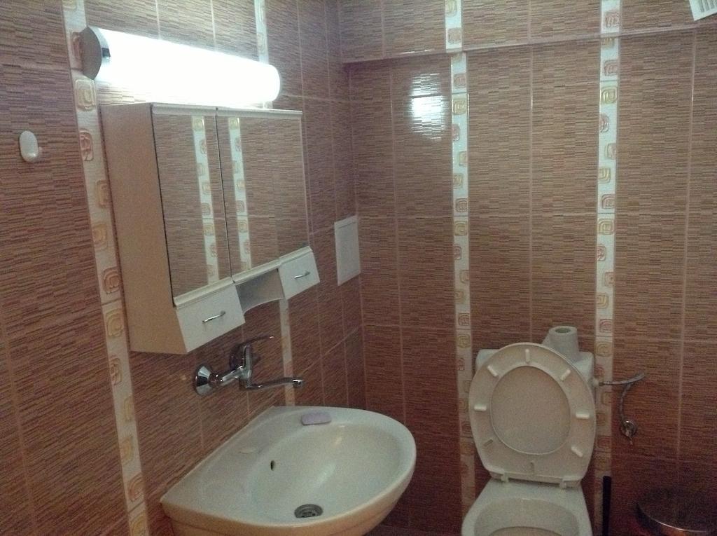 Guest House Luchi Varshets  Habitación foto